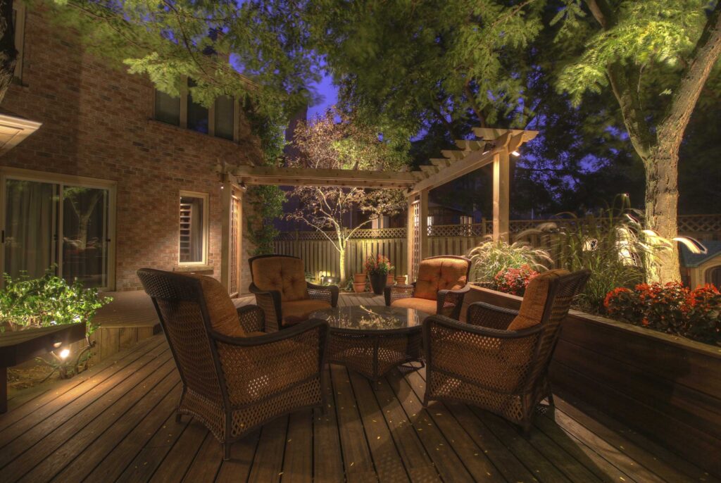 back-yard-patio-outdoor-lighting