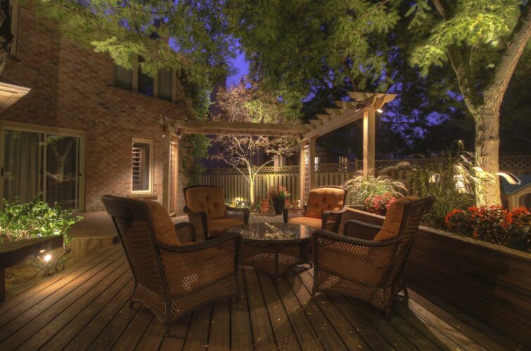 back-yard-patio-outdoor-lighting