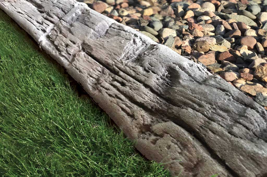 hewn-wood-landscape-curbing-style