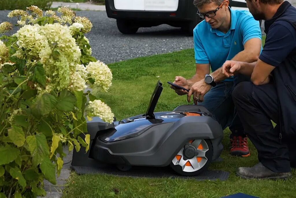 program-robotic-lawn-mower
