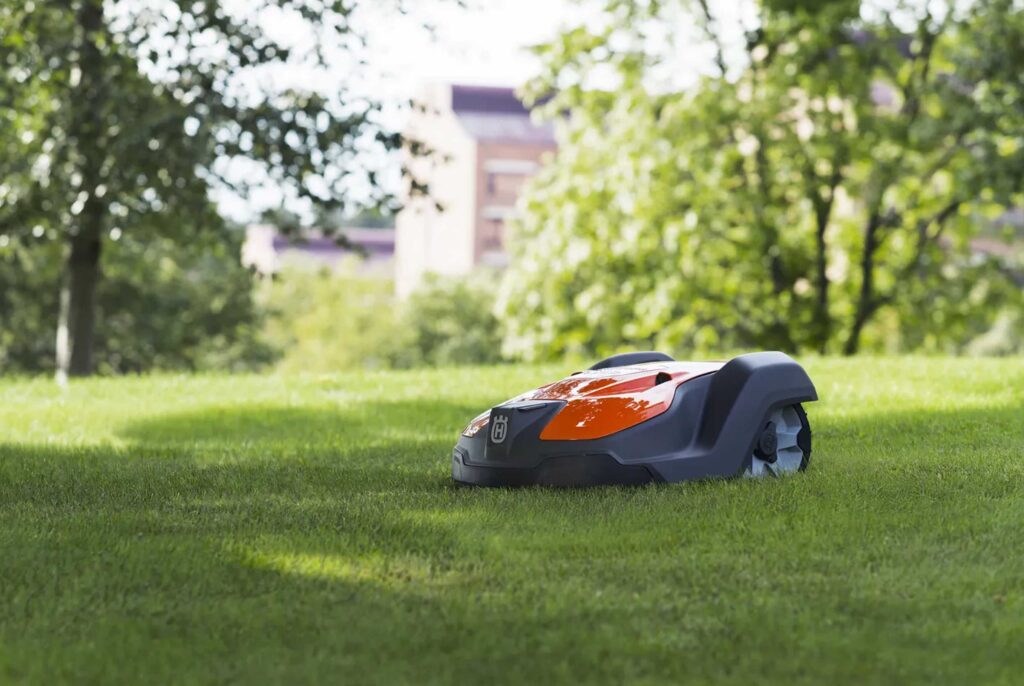 urban robotic lawn mower